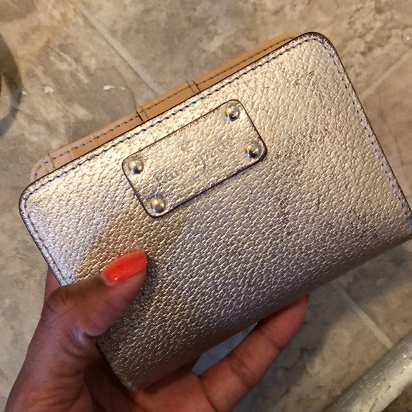 Gorgeous Gold Kate Spade Purse W/Matching Wallet - Picture 3 of 3